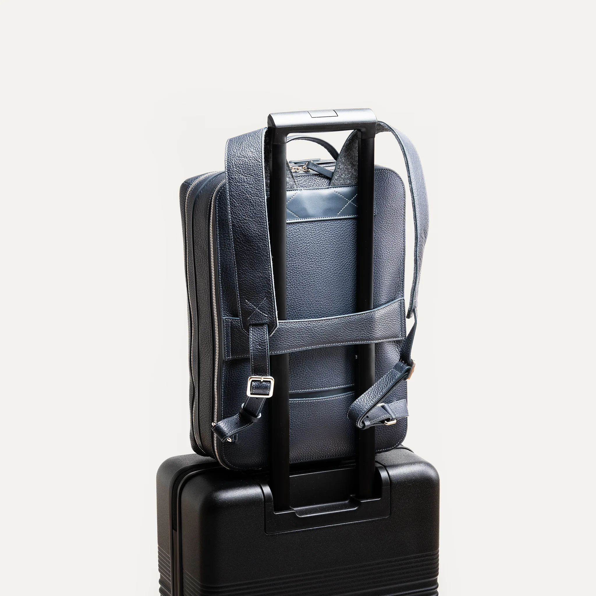 Sac à dos de voyage ~ GASPARD - CUIR MARINE - Image 3