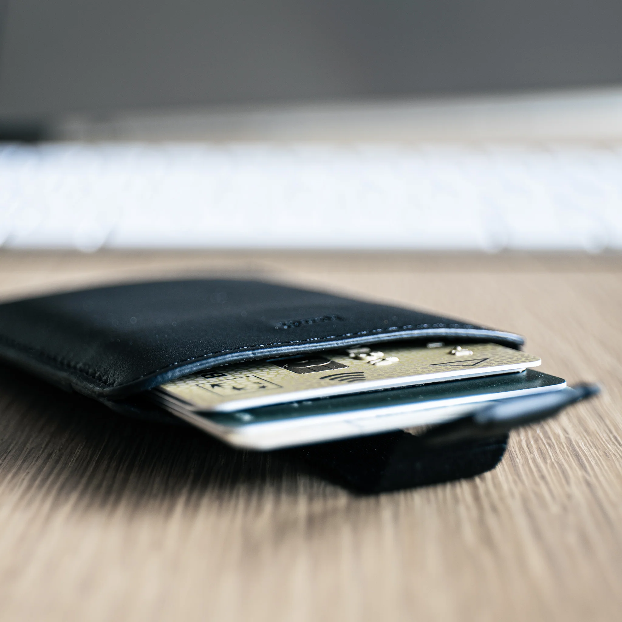 Porte-cartes compact en cuir ~ LOUIS - NOIR - Image 5