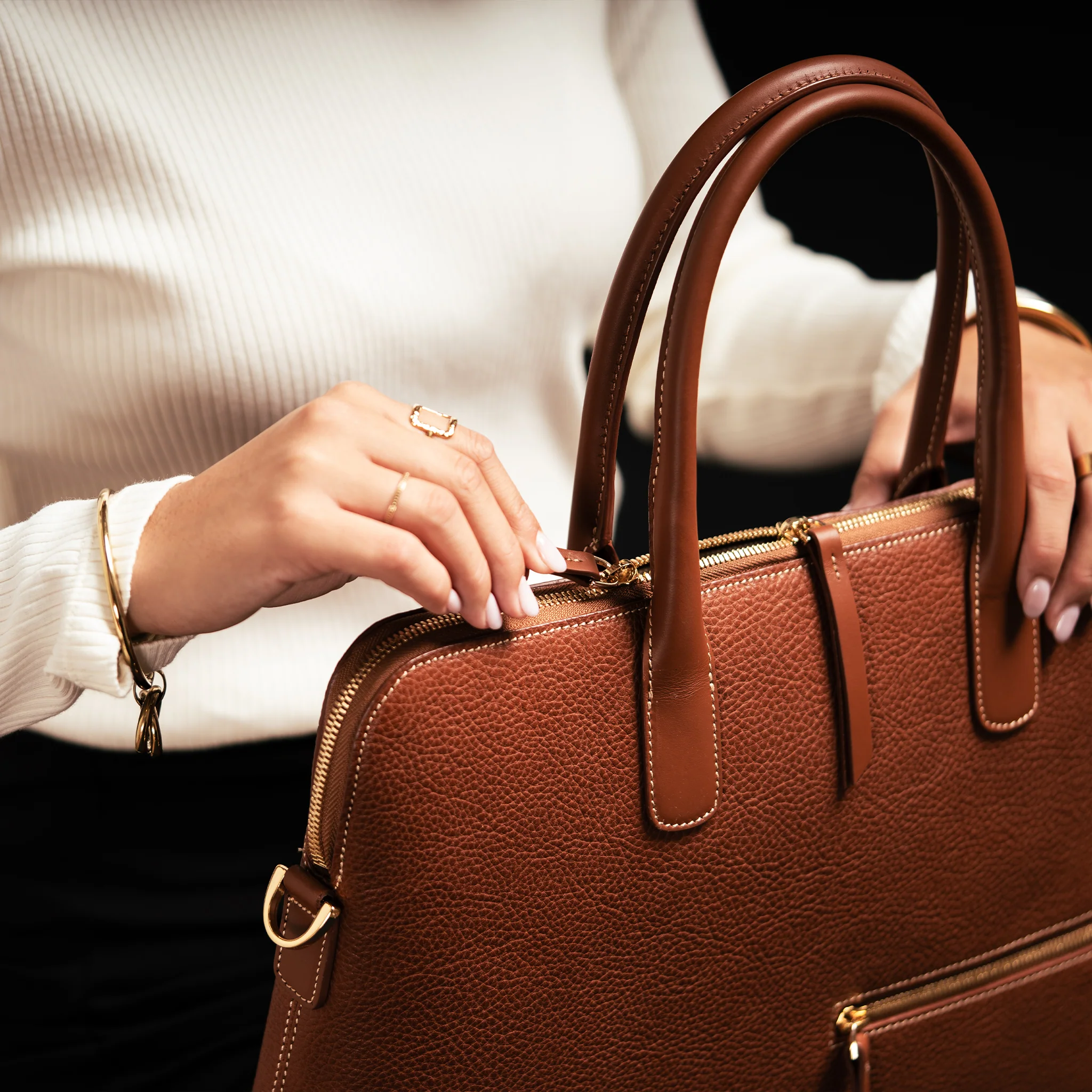 Porte documents en cuir grainé ~ LENA - COGNAC - Image 6