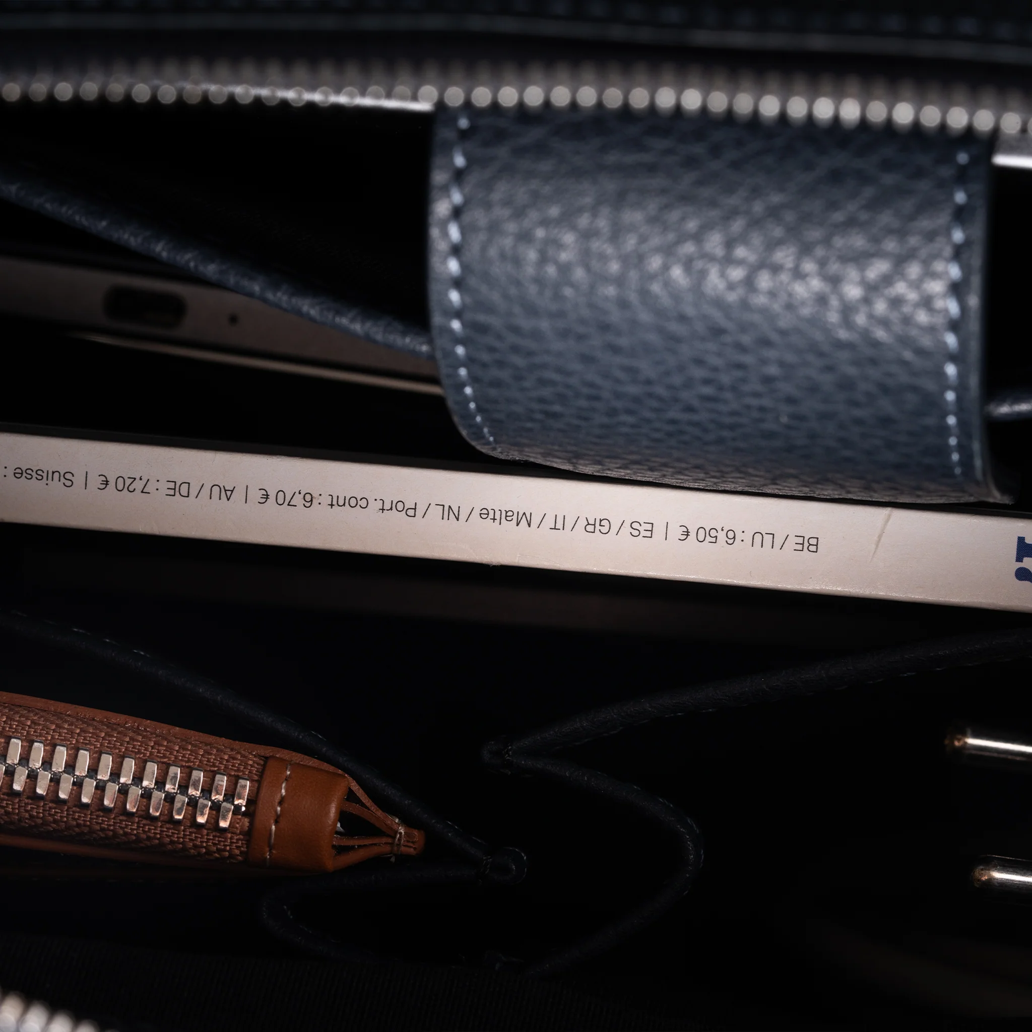 Porte-documents en cuir grainé ~ VALENTIN - MARINE - Image 7