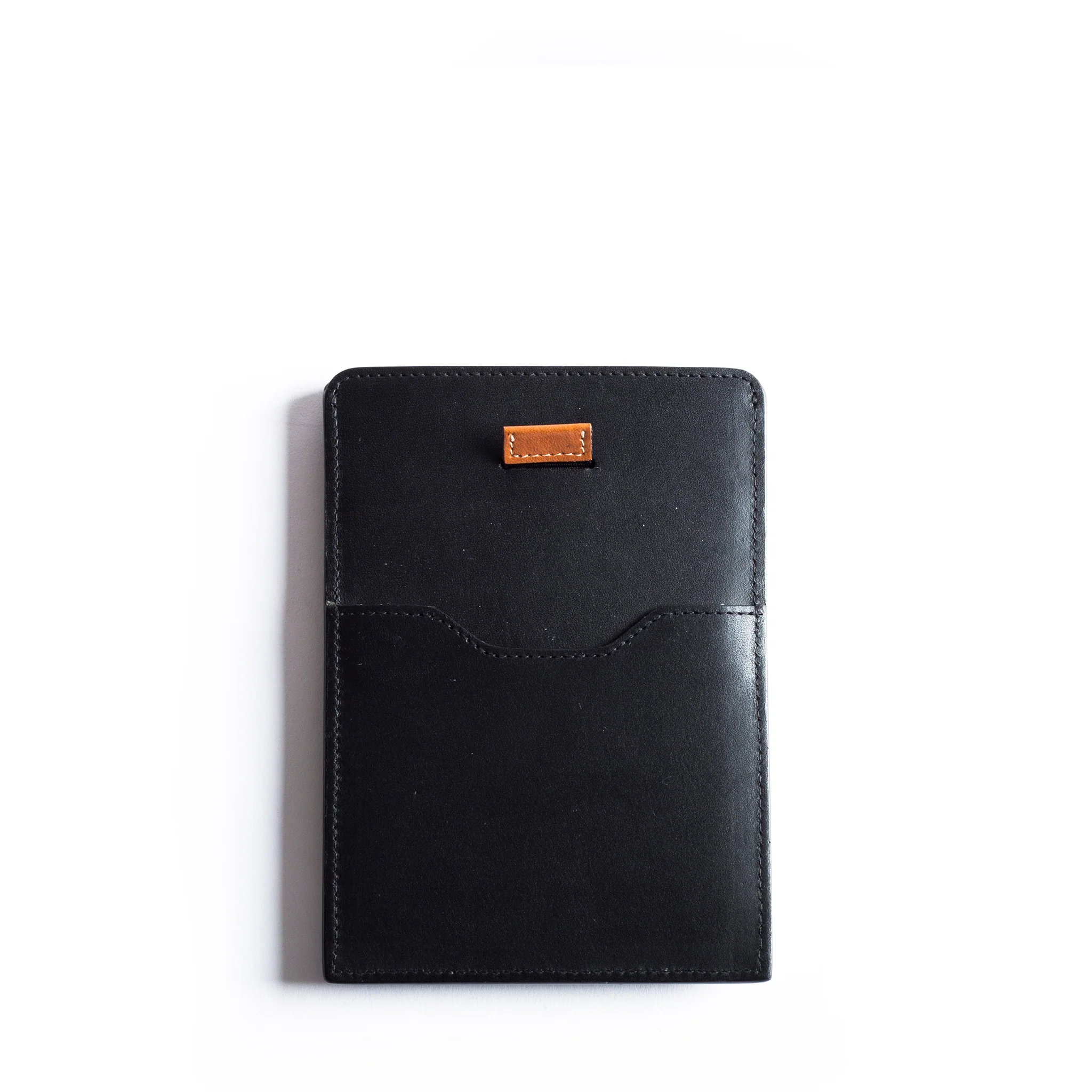 Porte passeport en cuir lundi | FLETCHER Noir & Cognac - Image 5