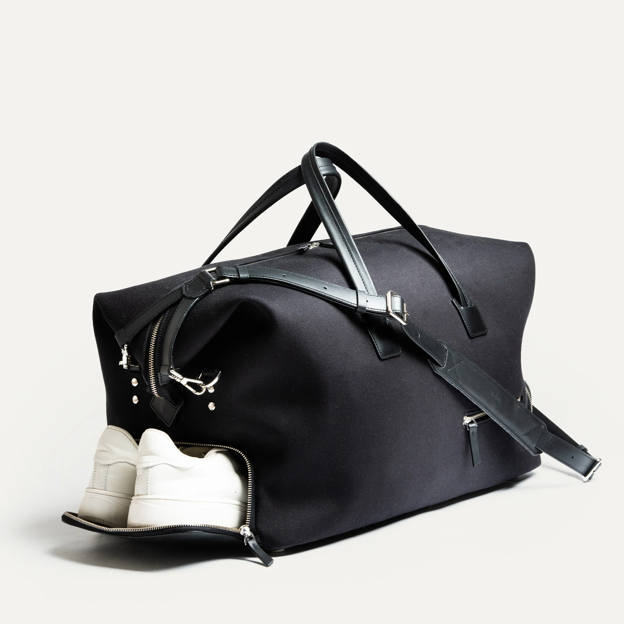 Sac de voyage ~ REMINGTON ~ Toile Noire & cuir Noir - Image 4