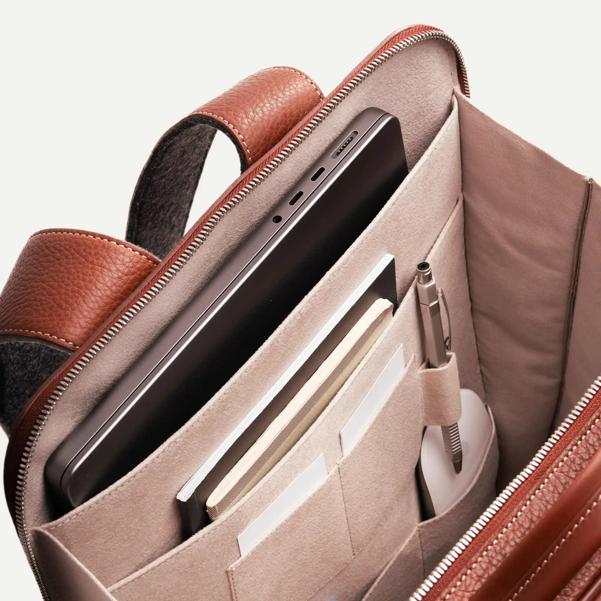Sac à dos de voyage ~ GASPARD - CUIR COGNAC - Image 10