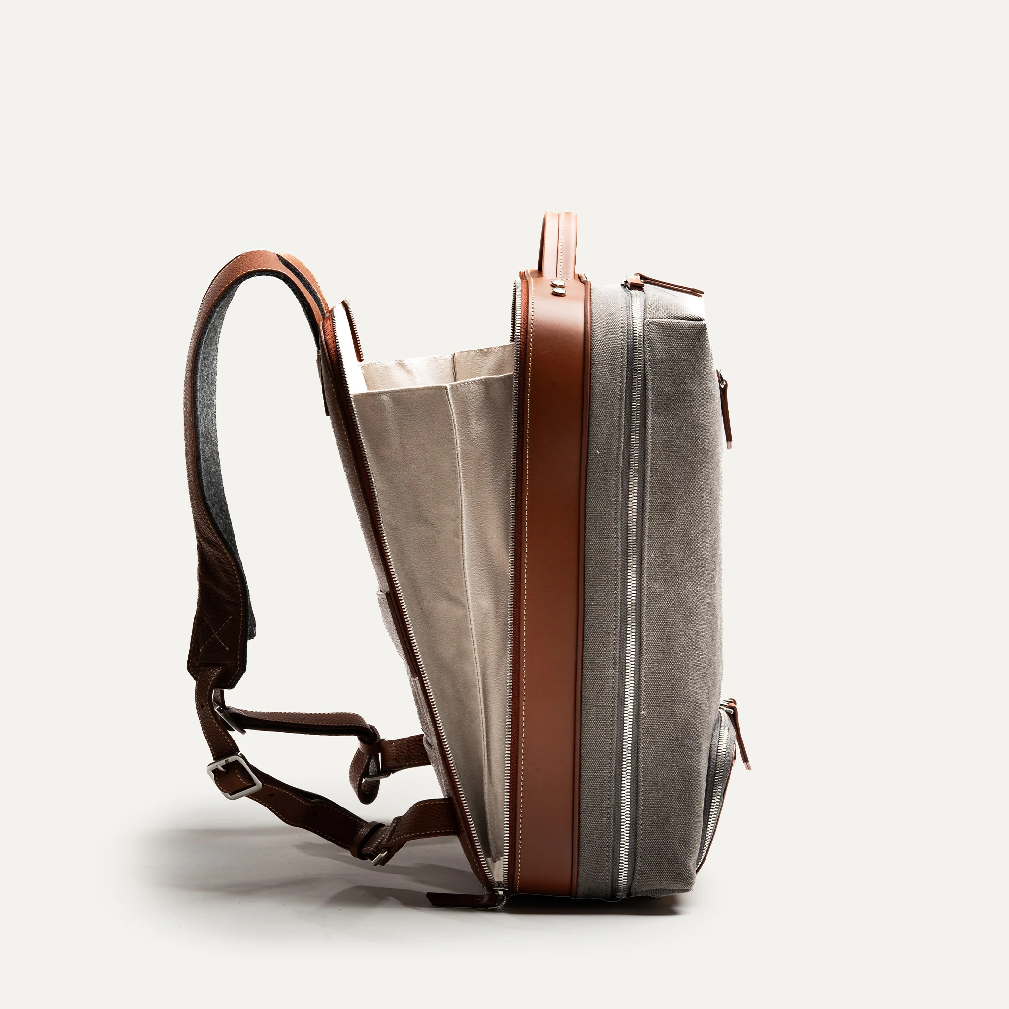 Sac à dos de voyage ~ ANTOINE II - GRIS & COGNAC - Image 14